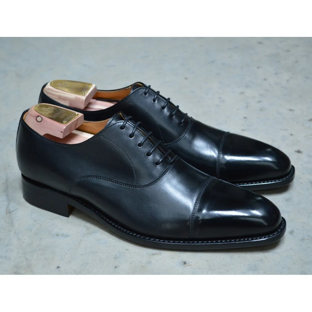 Berwick 1707 Straight Cap Oxford (2428) - Black Boxcalf