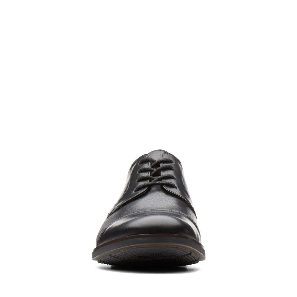 Clarks Becken Cap Lace Up Shoe