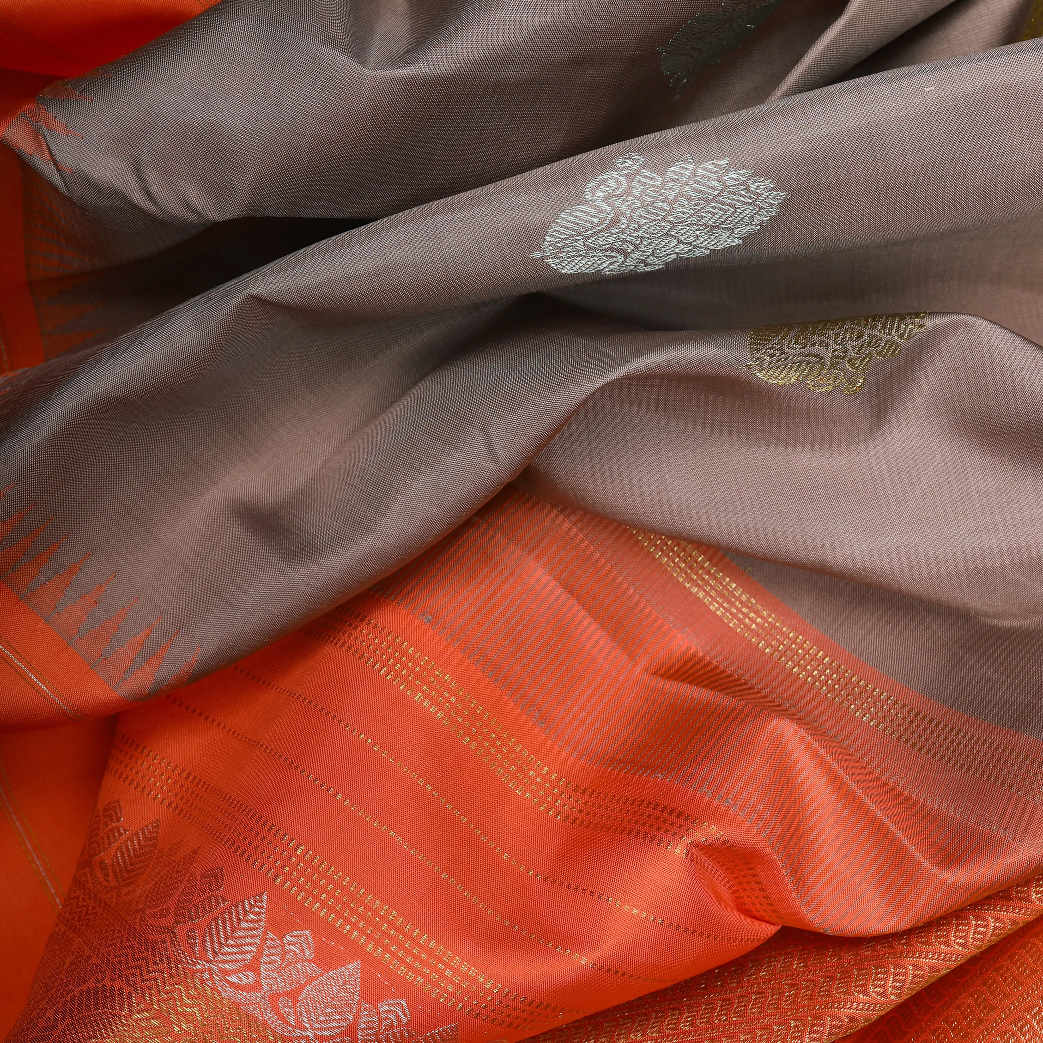 Handwoven Grey with Beige Kanjivaram Silk Saree - 325T001430DSC