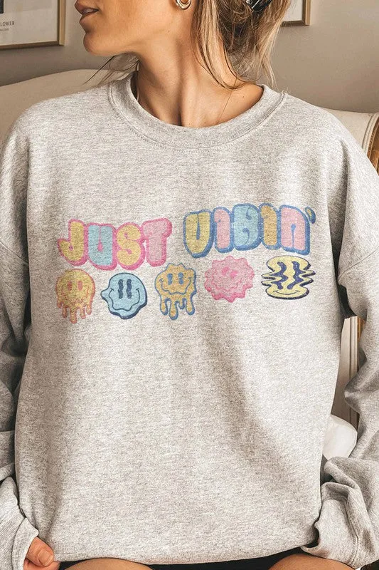 JUST VIBIN GRAPHIC SWEATSHIRT