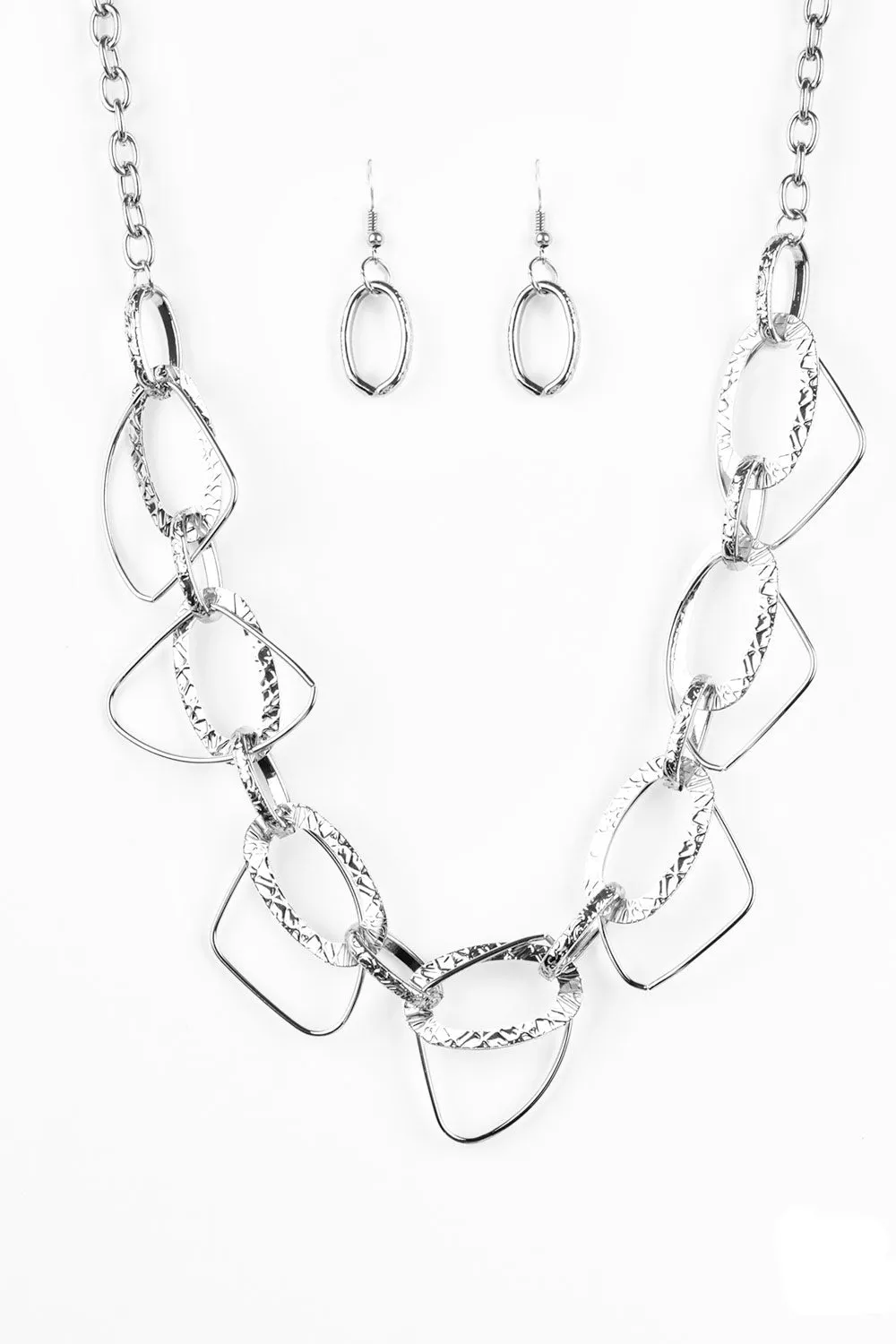 Very Avant-Garde Silver Necklace Set